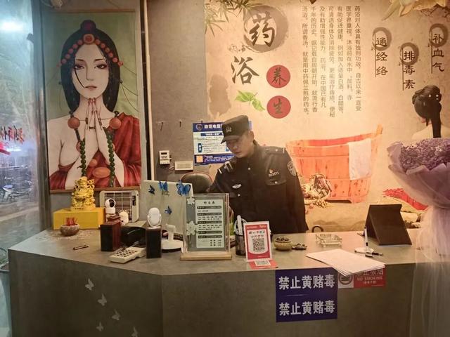 河南卢氏：以平安之盾护“清清卢氏”烟火盛景