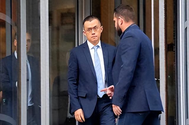 放弃中国国籍，痛快交531亿罚款，赵长鹏成全球最相信美国的冤种