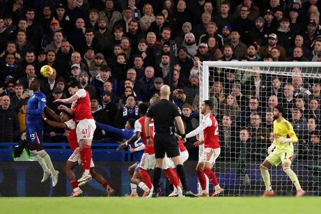 疯狂德比！十人切尔西尽显铁血，战平阿森纳	，英超积分榜出炉