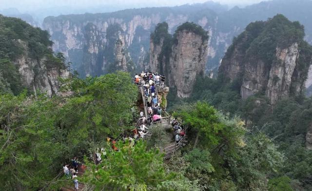 国庆中秋假期，全省累计接待游客近4000万人次