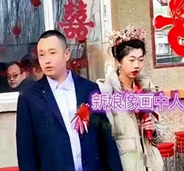 甘肃一男子结婚，新娘因相貌古雅爆红，网民：如仕女图里走出来