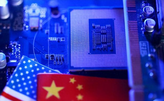 美国对中国封锁核心技术，法媒形象比喻：如同中企的兴奋剂