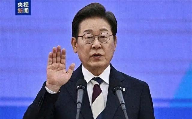 李在明拒绝出席中国阅兵，王毅挂断电话，送了韩国一句话