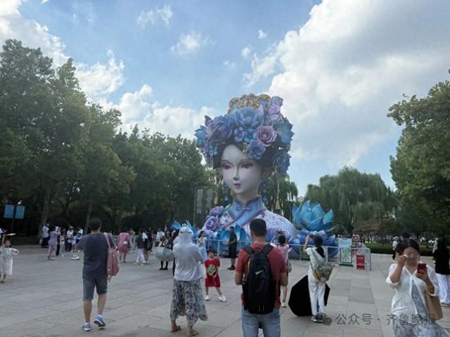 大明湖畔的“夏雨荷”将搬家！转为长期景观与超然楼共同亮灯，具体方位揭晓