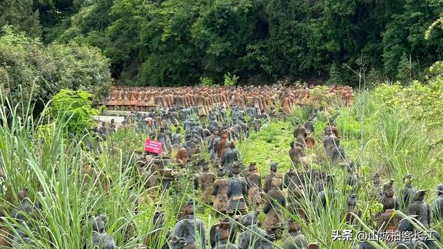 四川神秘景区，砸下31亿复刻“兵马俑”，为何杂草丛生无人问津？