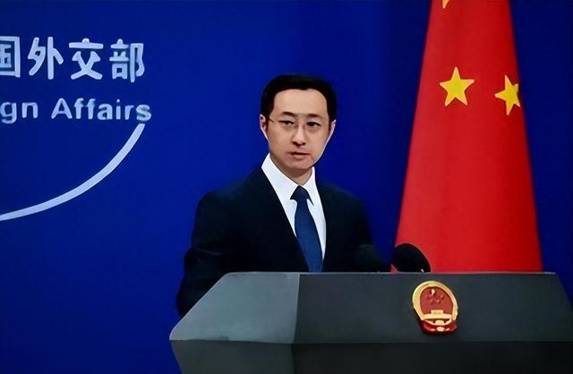 泽连斯基突然翻脸，通知中方做好全面准备，迎接乌克兰的最新制裁