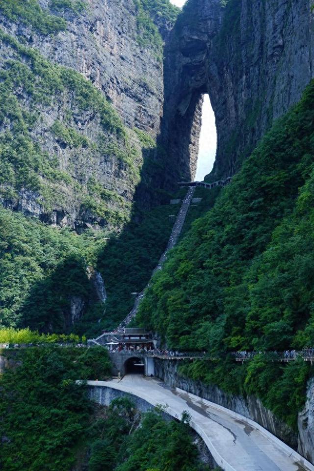 走进张家界，领略自然奇景与神秘传说的魅力