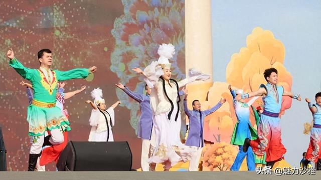 沙雅县2025年胡杨季启幕 世界最大胡杨林绽放金色魅力