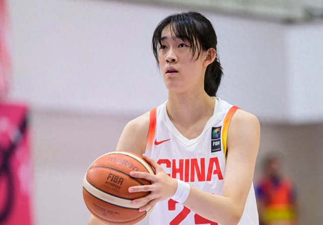 深夜喜讯，加时1分险胜：中国女篮终于赢了，告别4连败，全队欢呼