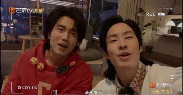 f4什么时候解散的（原来）