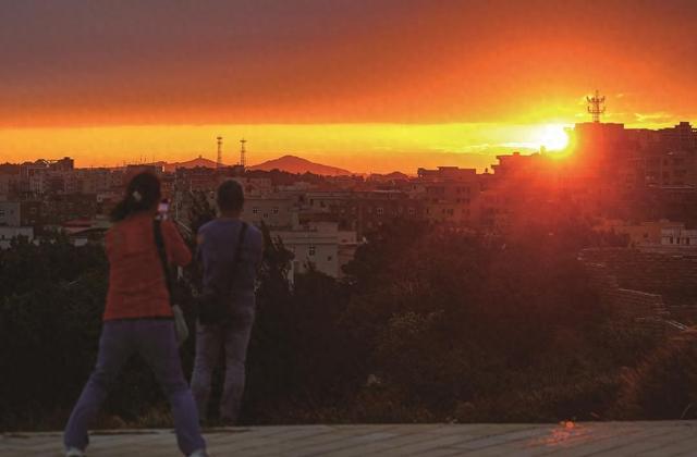 夕阳浸染 山海共赴橘红之约