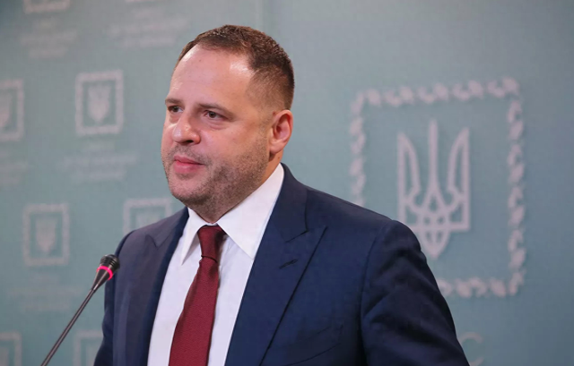 密友辞职 腐败丑闻缠身 泽连斯基政权面临崩塌危机？