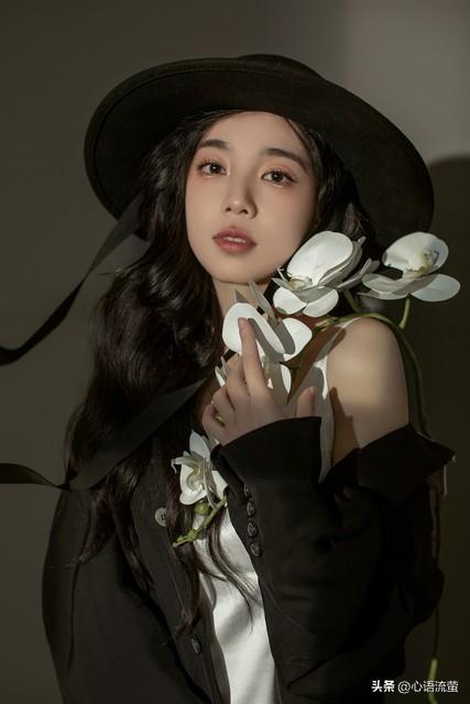 带符号情侣网名大全（情人的电话号码怎么备注）