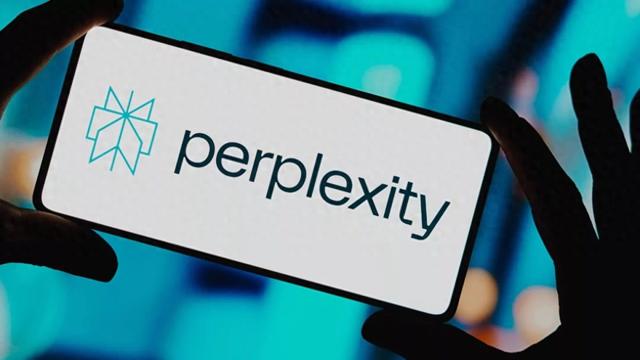 Perplexity 正与智能手机制造商洽谈预装 Comet 浏览器