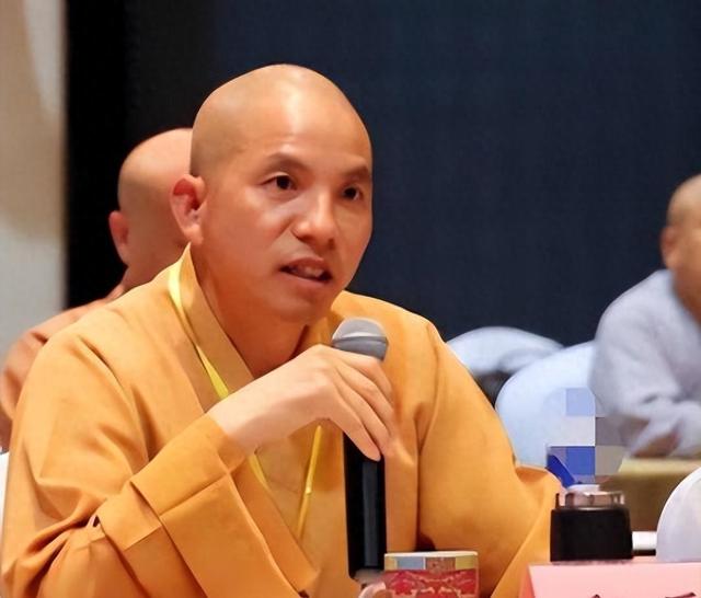 拔出萝卜带出泥！上任仅4天新主持完胜释永信，李冰冰意外被牵连