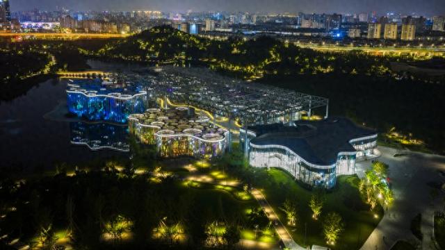 受台风影响，世博文化公园室外夜游活动延期