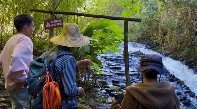 腾冲猴桥：接住徒步流量“红利” 趟出旅游致富新路