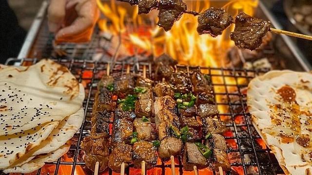 没景点没资源！三小城凭啥从“网红” 变 “长红”？