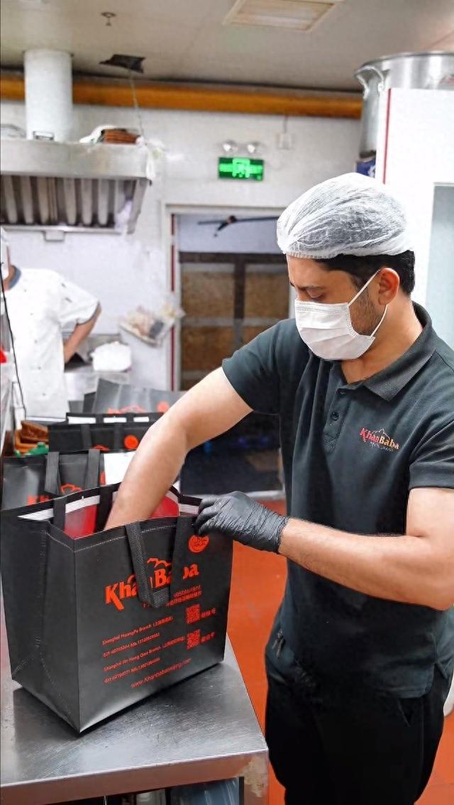 现金补贴直接打款，美团助力金将重点扶持中小餐饮创业者