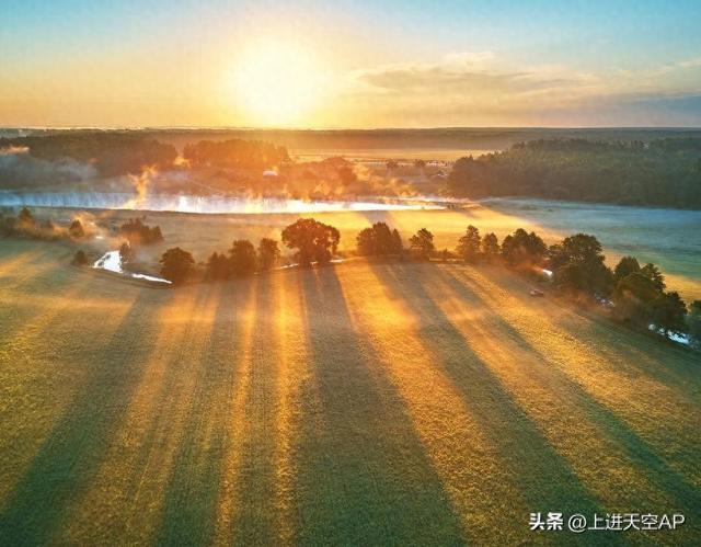 好人就应该有好报，如果好人没好报，这无疑是时代的悲哀