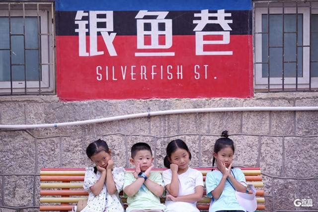 百年里院变身网红打卡地，游人如织定格老城风情