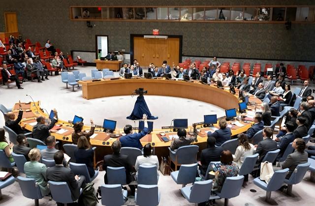 日本大闹联合国：想废掉中国出兵权！特朗普一招，把高市逼上绝路