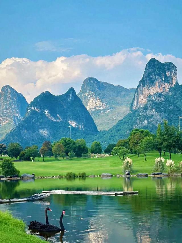 超适合8月避暑4个旅行地，无需攻略，挑一个小住三五天！