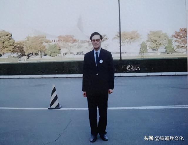 奥特曼vs加菲猫（赵富山洛钊岁月与童年的碎片）