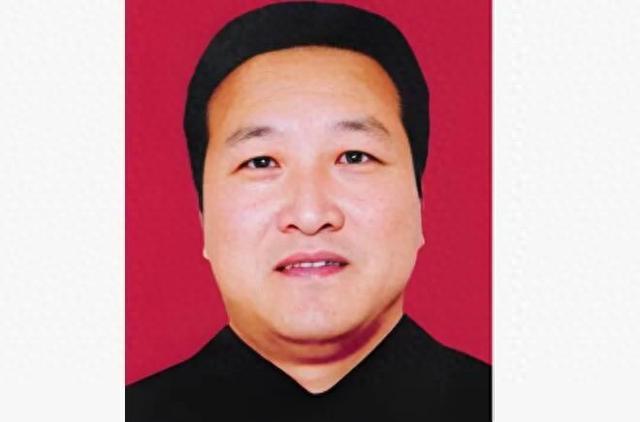 宁夏政协原副秘书长蔡明被查，8年前卸任，曾被处分