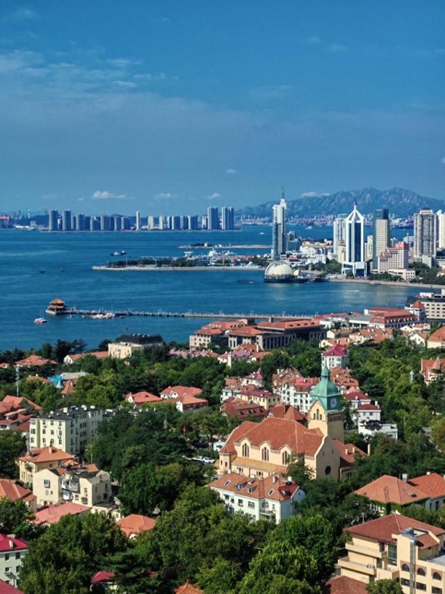 和老伴去青岛住了一个月，当地人对待外省人的态度：让我眼界大开