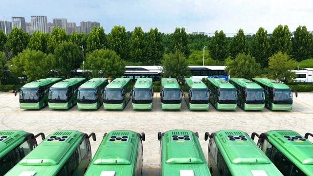 当“绿色动力”邂逅“丝路文化”！中通H9E纯电动旅游客车赋能新疆文旅融合发展