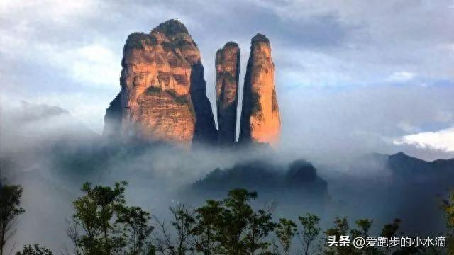 江郎山：丹霞奇峰冠天下