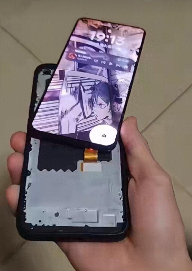 花几千买的旗舰机竟能“打快板”？震动异响不断，售后还说正常？