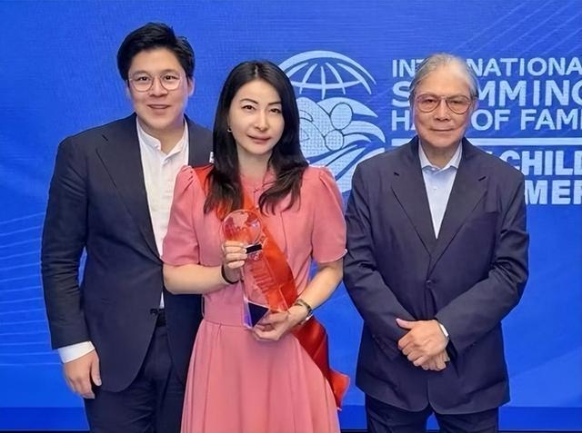 郭晶晶没想到	，代言暴雷不到一周，霍启山竟替霍家找回了“体面”