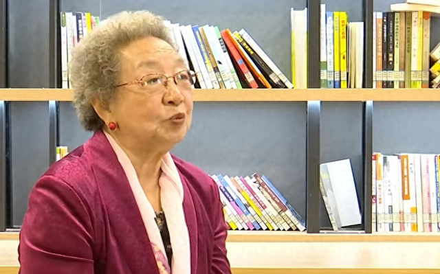85岁大妈相亲84岁大爷，大妈：我工资要帮儿子孙子，大爷：不介意