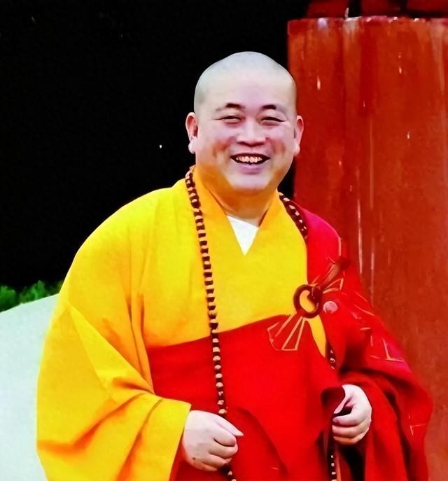 女网红爆料释永信，住少林寺3天1万，小姐妹们抢着跑释永信房间