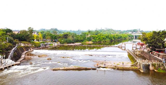 楚楚：在万灵的古香古色中酝酿“武舞大赛”