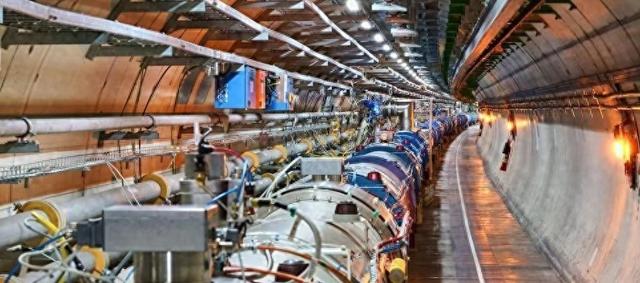 改写物理或掏空国库？超级对撞机争议升级，资金缺口成无底洞！