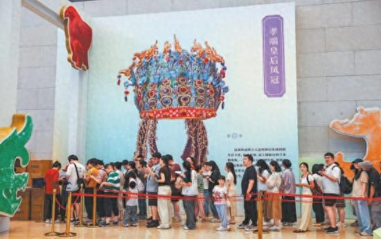 国博凤冠冰箱贴一年销售破200万件