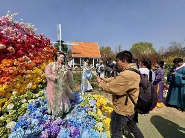 视点｜北京花朝汉服节启幕，沉浸式体验千年花朝盛景