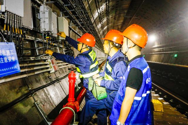 中国电信徐州分公司助力首条无人驾驶地铁启航