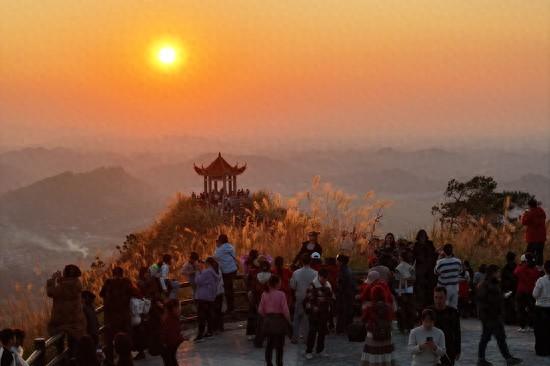 蒲塘北寮岭火出圈的“小镇密码”