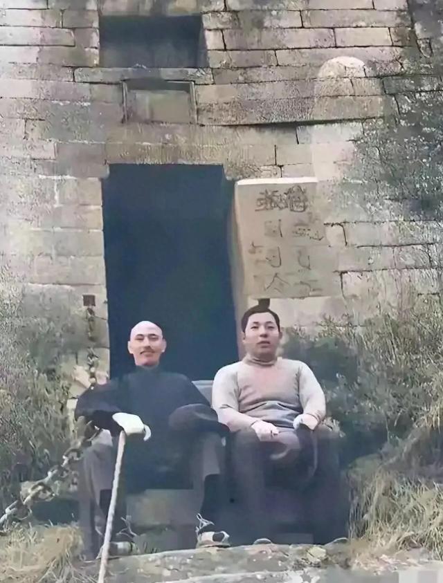 张学良和蒋中正的真实样貌	，超级珍贵的照片