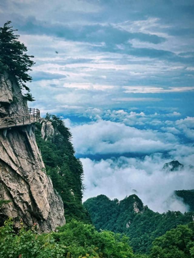 登上奇峰云海，相约河南尧山