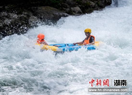 湖南东安“清凉经济”激活夏日消费活力
