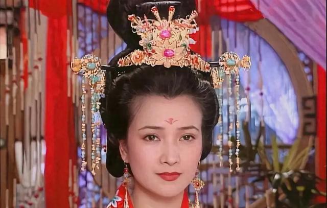 12月13日,著名演员何晴在北京逝世,享年61岁。