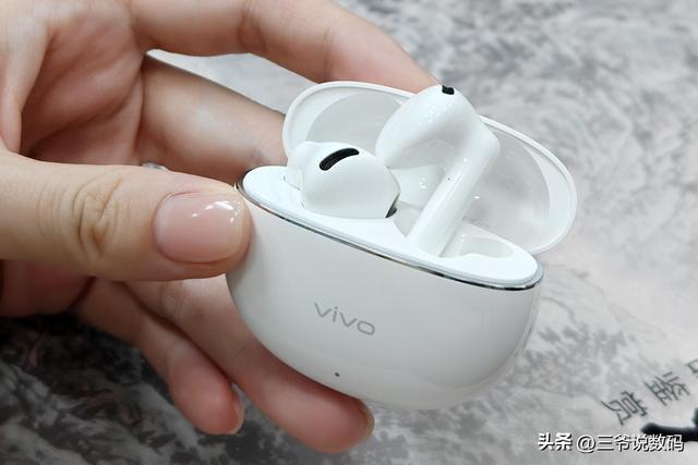 vivo TWS Air3 Pro：最佳“苹替”，半入耳降噪新选择
