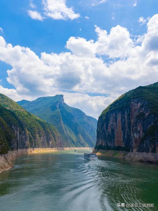 三峡游轮最豪华排名top3！长江三峡旅游，选ta就对了！