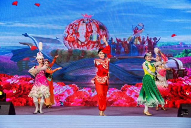 推出千张济南往返喀什折扣机票，2025喀什冬季文旅推介活动在济举办