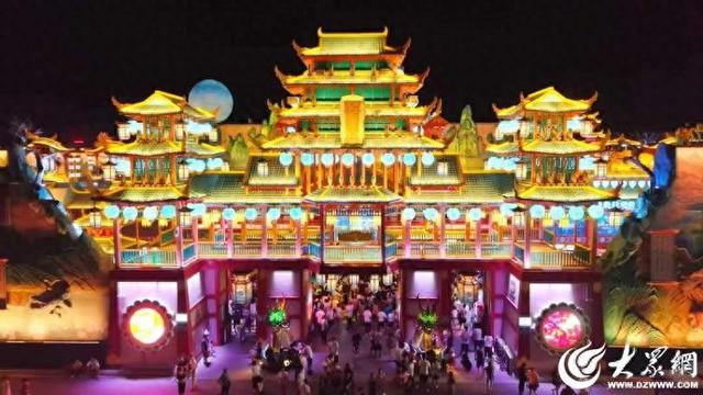 元旦假期累计接待游客达21.9万人次 青岛山海间不夜城主题街区交出亮眼文旅答卷